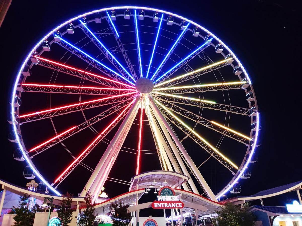 Hidden Creek, Pool Table, Hot Tub, 1089 Free Tickets Each Paid Day, Dollywood And More Gatlinburg Bagian luar foto